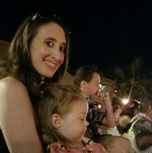 Meet your Posher, Elizabeth